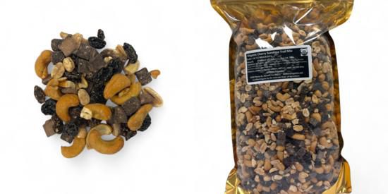 🟢 Organic Trail Mix